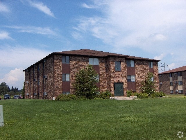Building Photo - Maplewood Central Rental