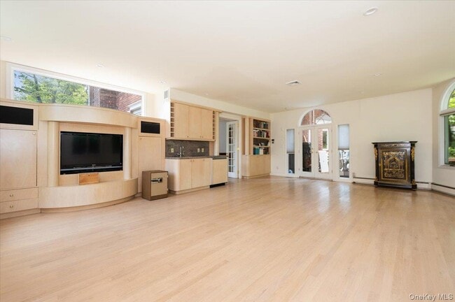 Photo - 1 Parkside Dr