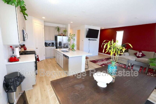 Photo - 16487 Mountain Flax Dr