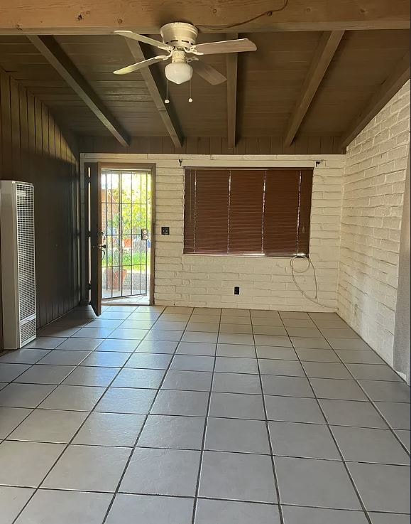 Photo - 2541 E Elm St