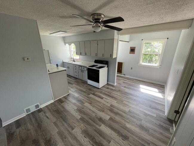 Photo - 3852 Sandusky St