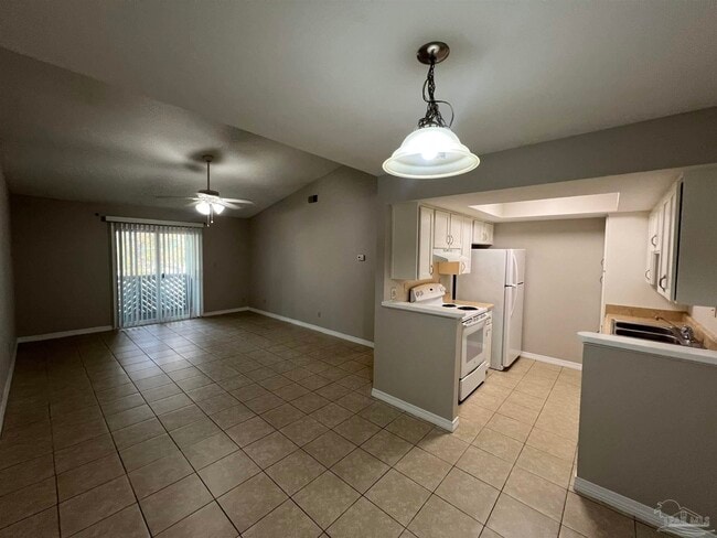 Photo - 9485 Sunnehanna Blvd