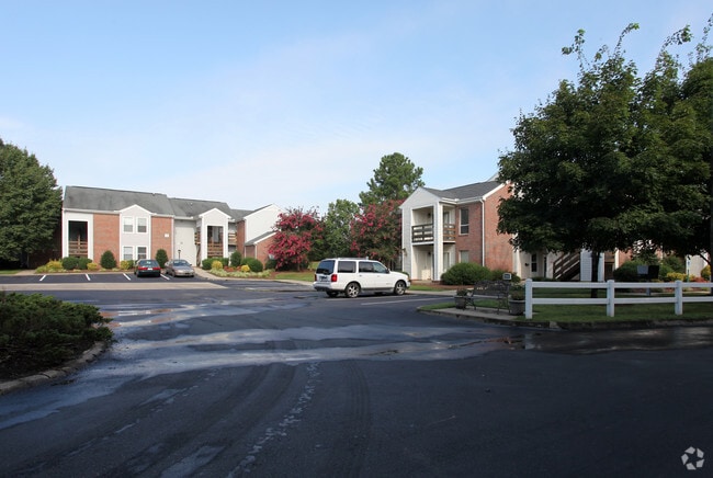 Photo - Windsor Arms Apartments