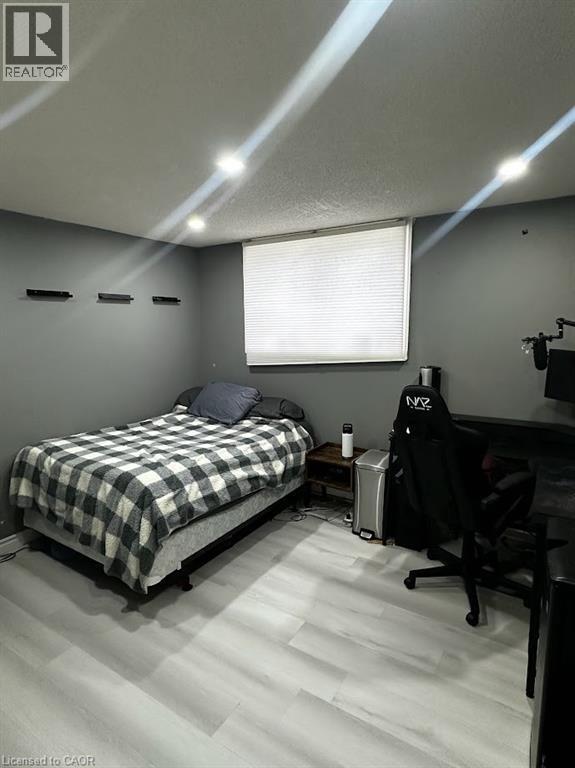 Photo - 565 Greenfield Ave Unit 902