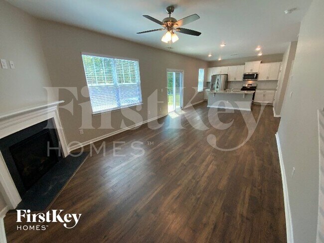 Photo - 150 Scotsway Ct