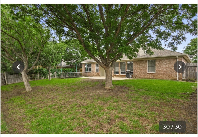 Photo - 2312 Charleston Dr House