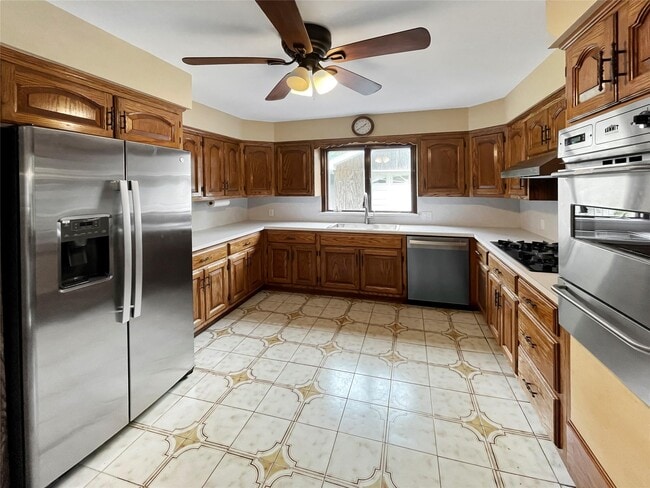 Photo - 43 Elm Ave Townhome