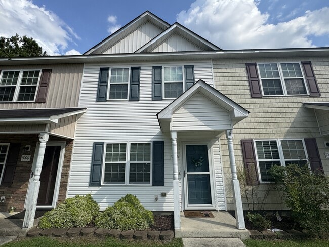 Building Photo - 5006 Banister Loop