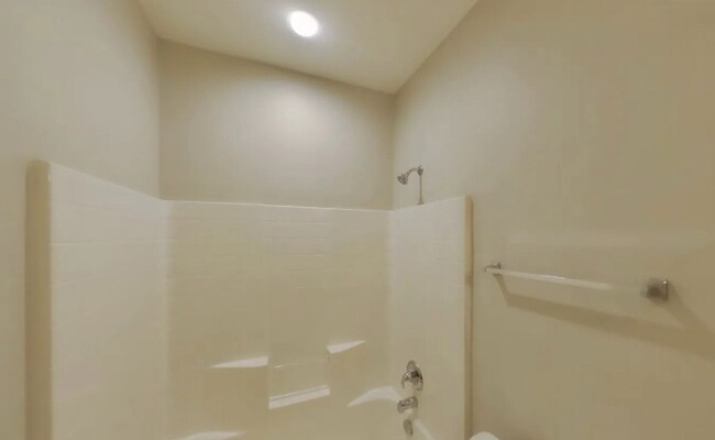 Photo - Inviting 3-Bedroom Home with Lush Garden & Natural Light