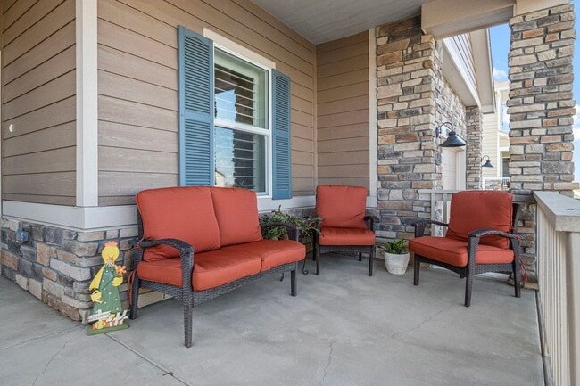 Photo - Gorgeous 5 Bed 3 Bath Home in North Loveland!