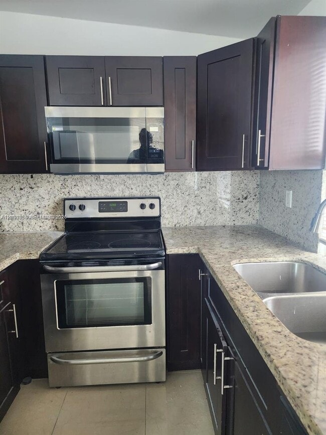 Photo - 1726 SW 25th Ave Unit 1