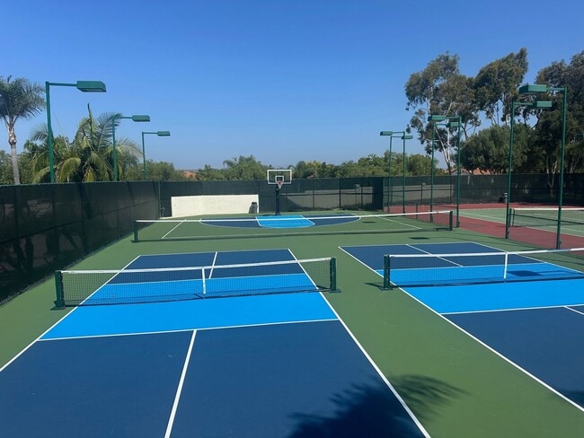 Photo - 3 Bedroom(plus loft), 2.5 Bath Home with S...