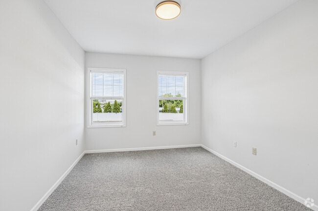 Silverton - 2BR, 2BA - 1,114SF - Primary Bedroom