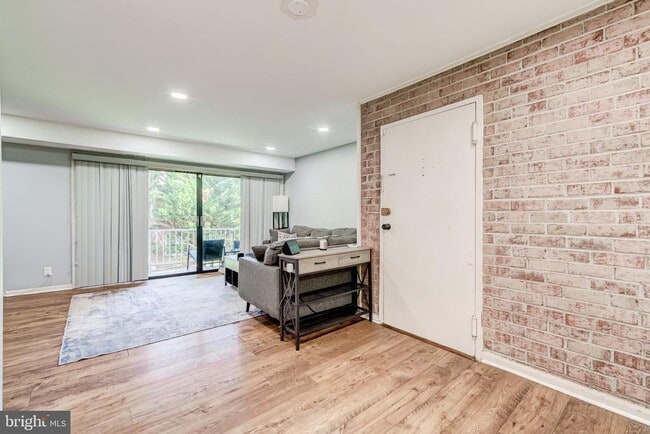 Photo - 6012 Westchester Dr Unidad 101