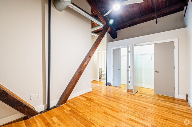 Imperial Tobacco Lofts | Lynchburg, VA | Starting at $900