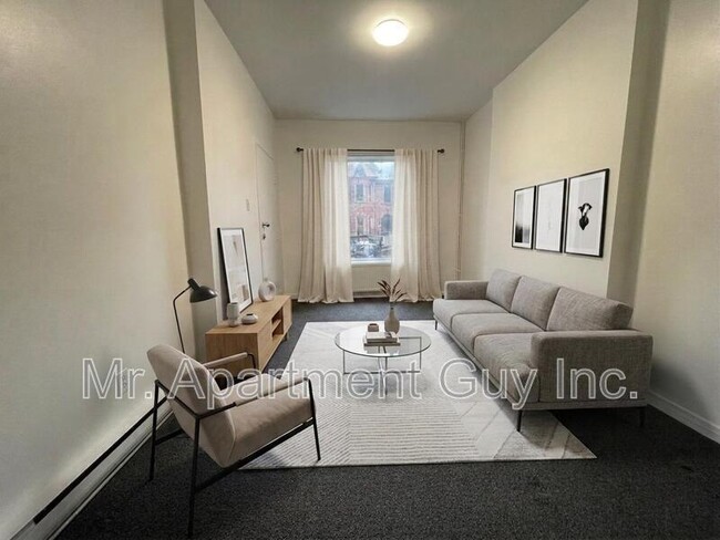 Building Photo - 188 Seaton St Unit 1