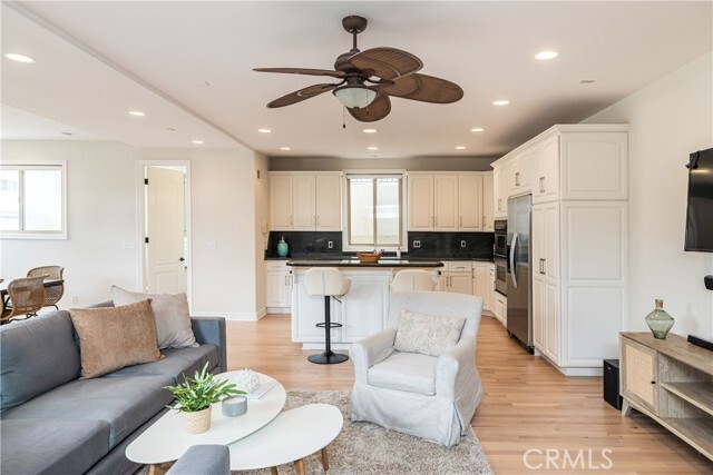 Photo - 604 Manhattan Beach Blvd