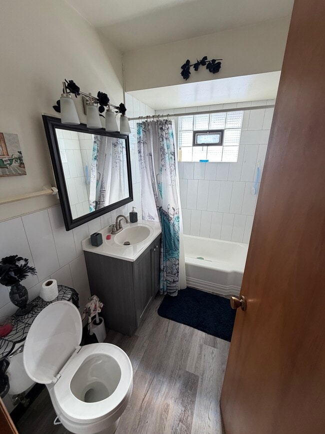 Building Photo - 5509 W Morgan Ave Unit 3