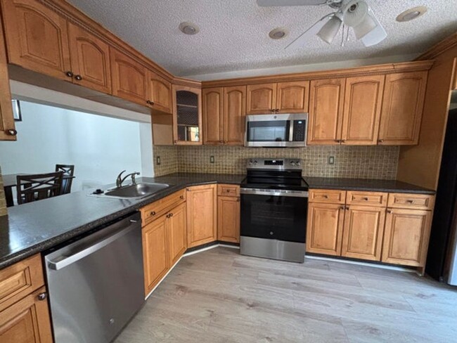 Photo - 2843 Carambola Cir N House