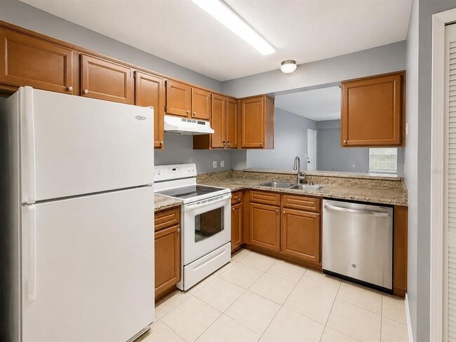 Photo - 112 Reserve Cir Unit 100