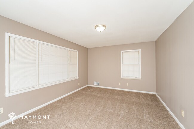 Photo - 337 20th Ave NE