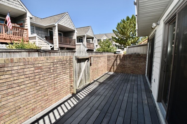 2407 Whaler Ct
