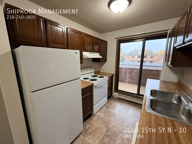 Photo - 2040 15th St N Unit 10