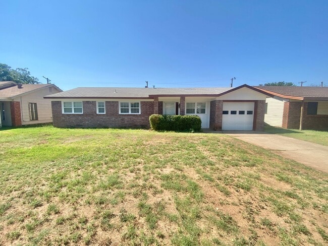Building Photo - Newly remodeled home now available -