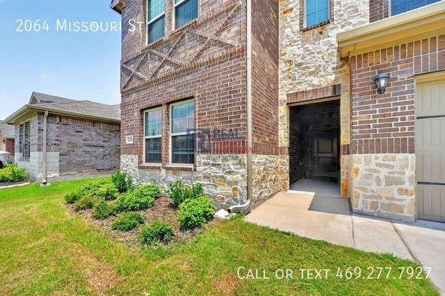 Photo - 2064 Missouri St