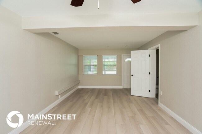 Photo - 1310 30th St W Casa