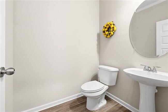 Photo - 334 Melody Ln