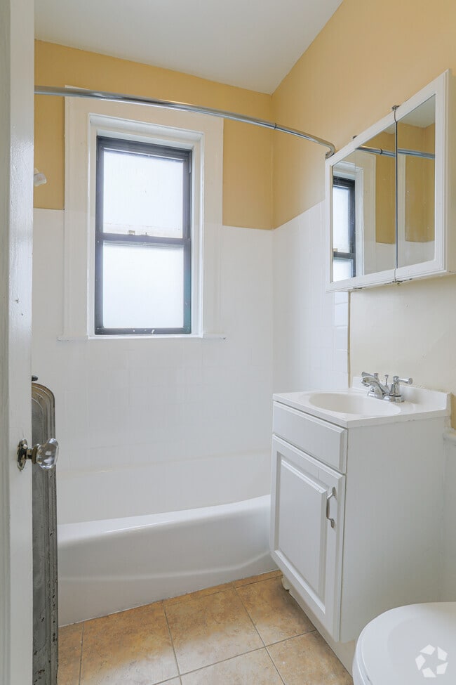 Studio, 1 BA - Bathroom