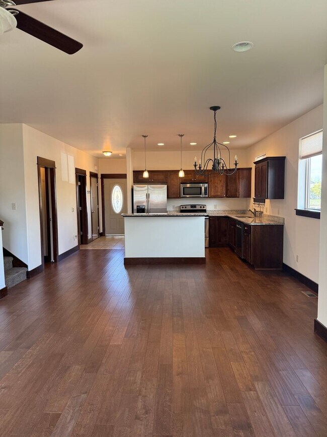 Photo - 5 bedroom 2.5 Bath home in Bozeman with at...