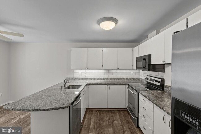 Photo - 11861 New Country Ln