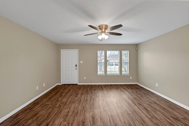 Photo - 6315 Hayman Dr