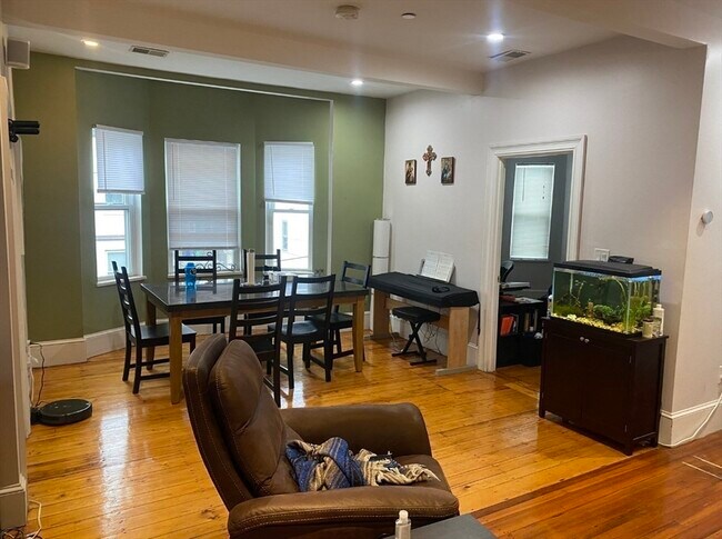 Photo - 44 Mozart St Unit 3