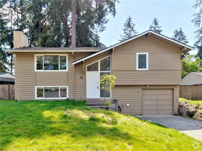 Building Photo - 13819 NE 73rd Pl Rental