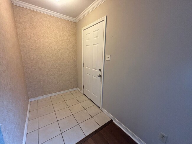 Photo - SPACIOUS COZY TOWNHOME IN GATED COMMUNITY