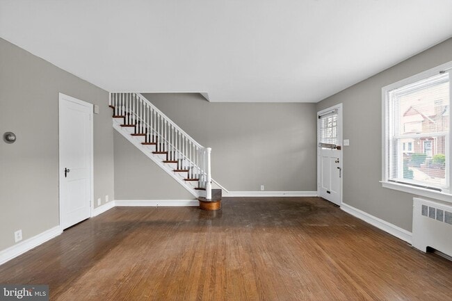 Photo - 7539 Mayland St