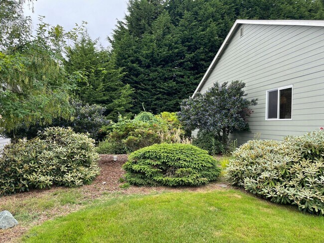 Photo - Lovely Single Level Holmes Harbor Home!