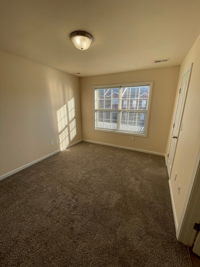 Photo - 4007 Clinton Ln