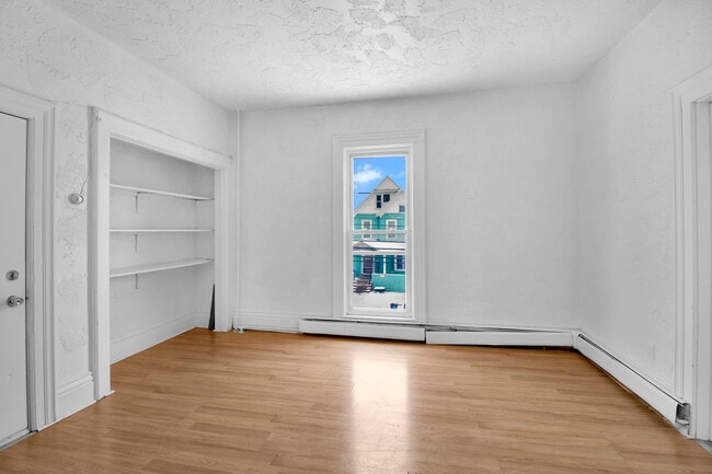 111 Cottage St