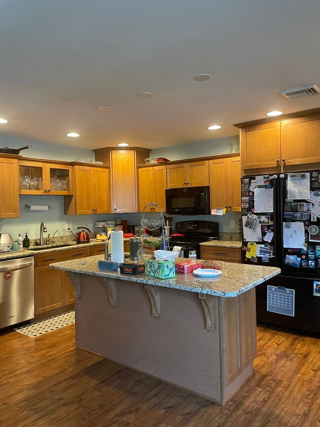 Photo - 4 Bedroom 3.5 bath Home for Rent in Hershey PA