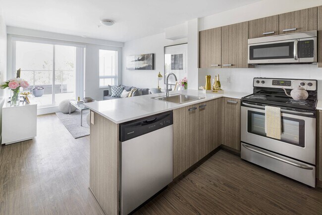 Photo - The Bristol - 5738 175th Street