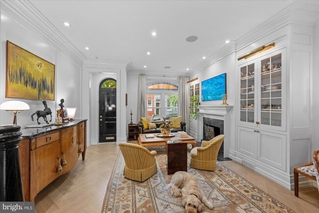 Photo - 1524 Swann St NW