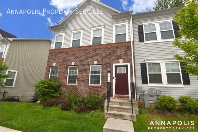 Building Photo - 1379 Hawthorn Dr