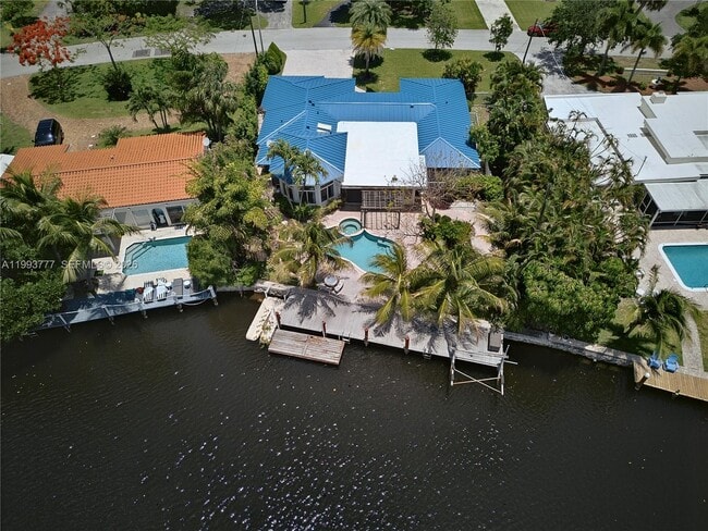 Building Photo - 2801 Coral Shores Dr
