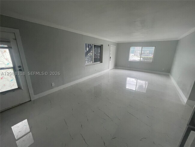 Photo - 890 NW 45th Ave Unit 1