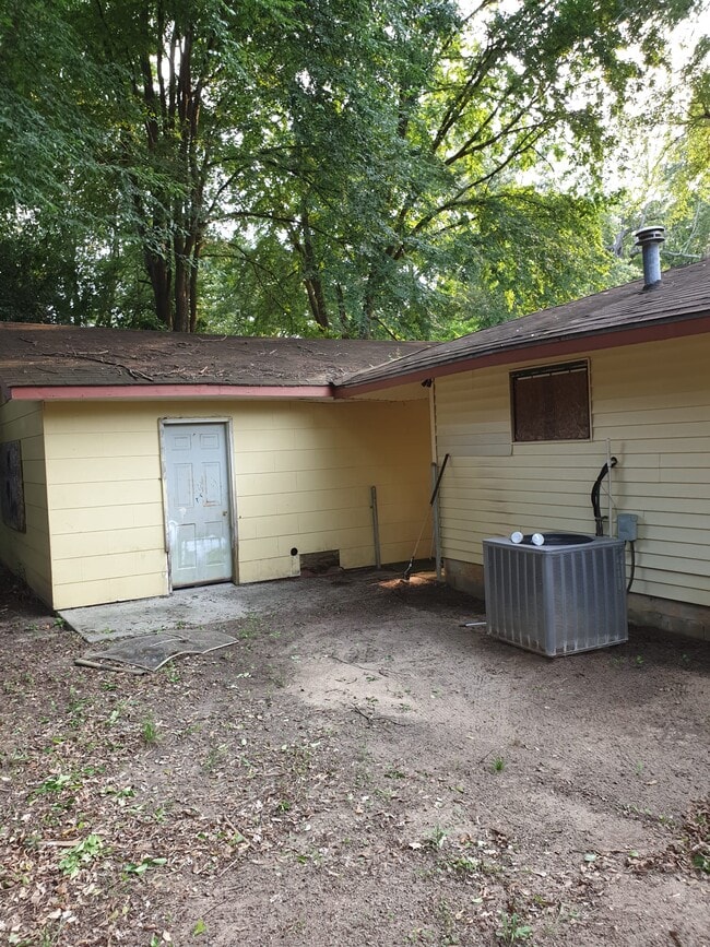 Backyard - 1570 Sherrill Dr