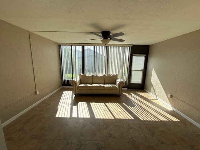 Photo - 790 E Gilchrist Ct Unit 2B